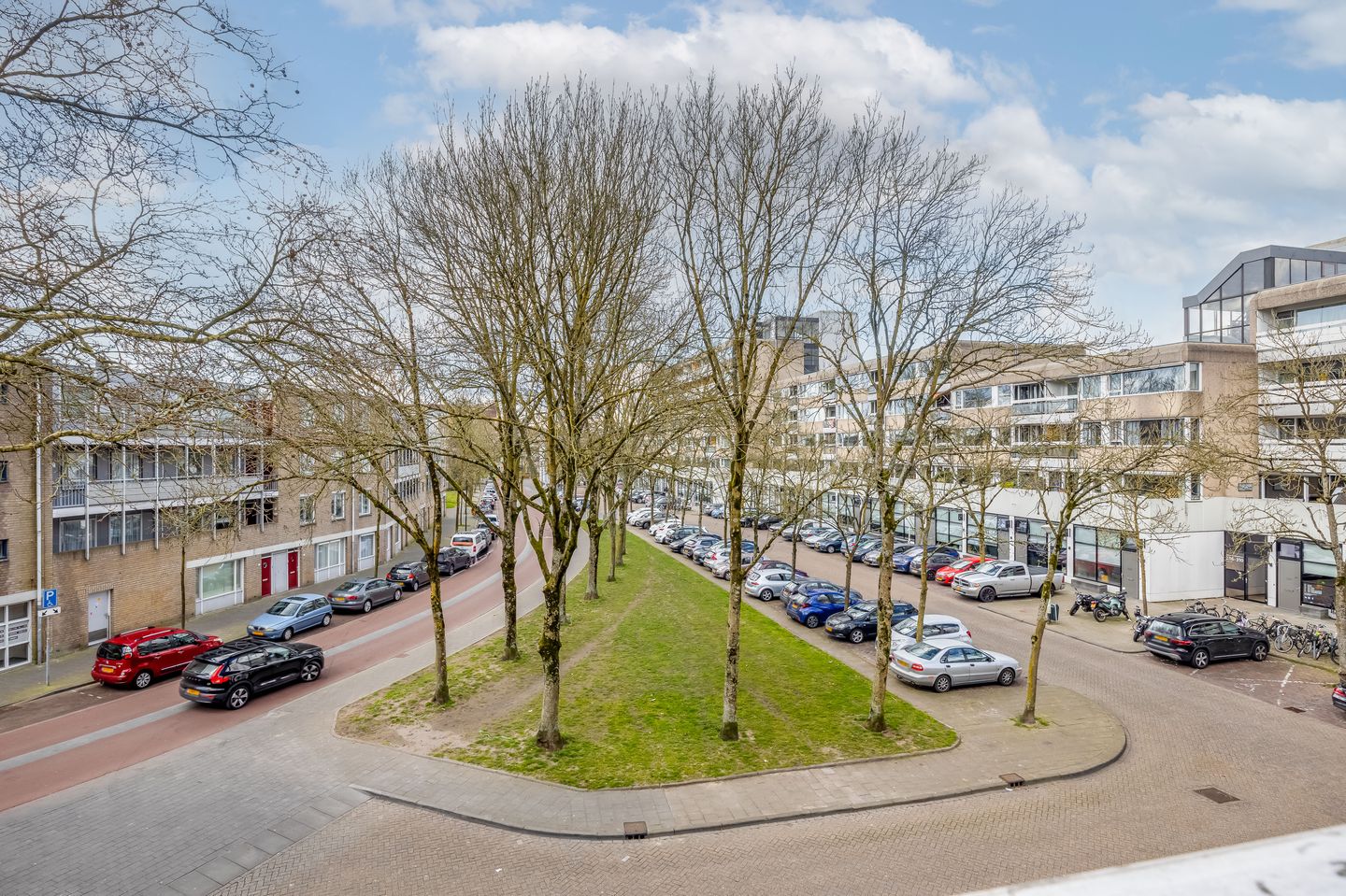 Foto 19 van Adriaan van Bergenstraat 76