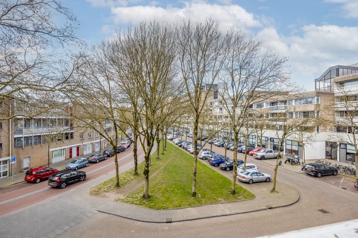 Foto 19 van Adriaan van Bergenstraat 76