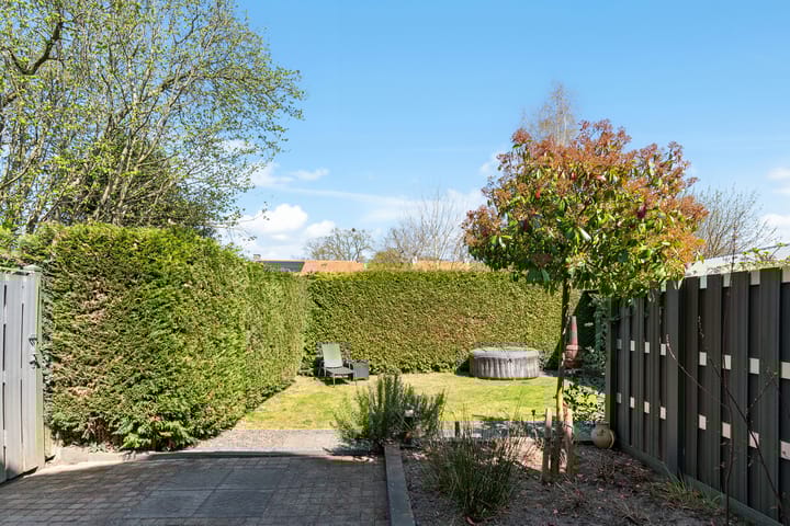 Foto 24 van Boebegraaf 5