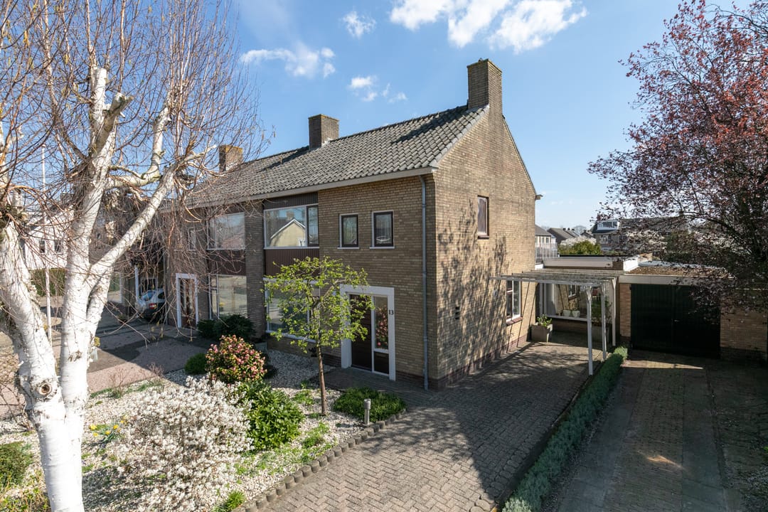 Foto 1 van Burgemeester Prinssenlaan 13