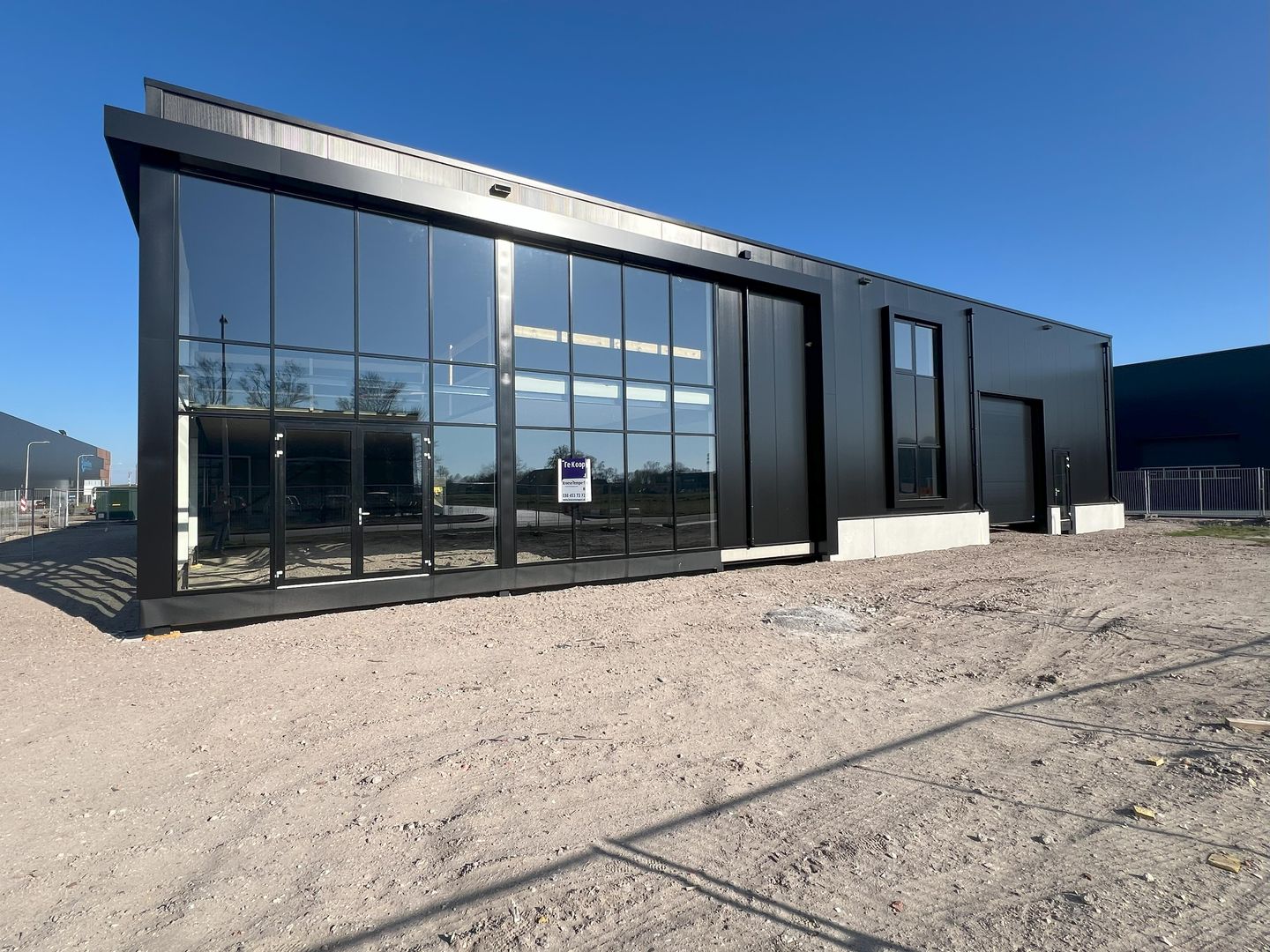 Bekijk foto 1 van Energiestraat 8