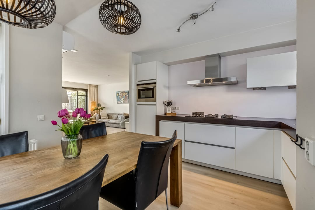 Foto 8 van Foster Dullesdreef 1