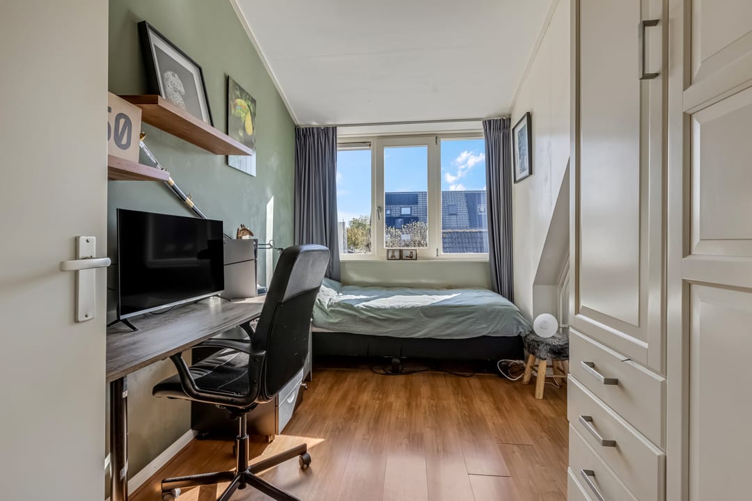 Foto 16 van Foster Dullesdreef 1