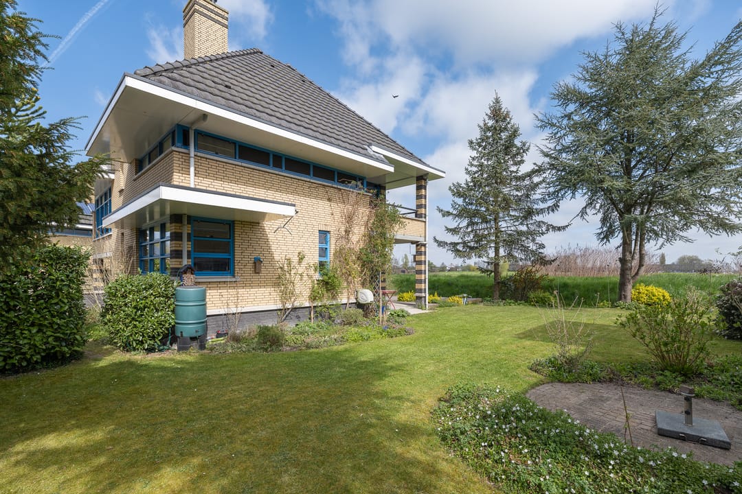 Foto 2 van Regenboog 15