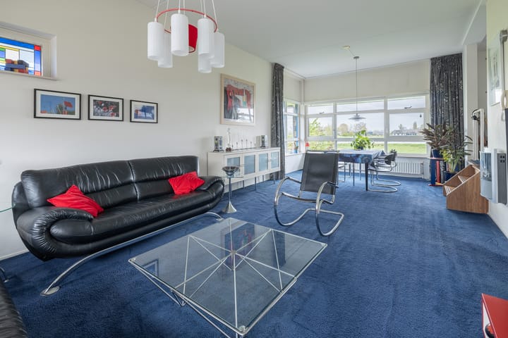 Foto 8 van Regenboog 15