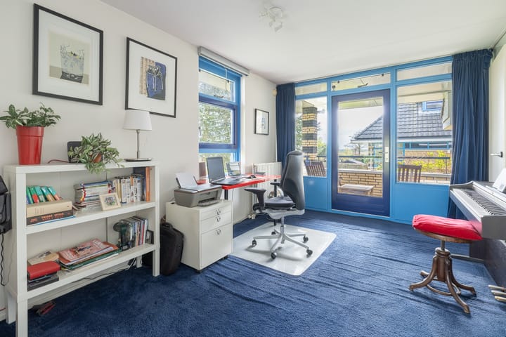 Foto 11 van Regenboog 15