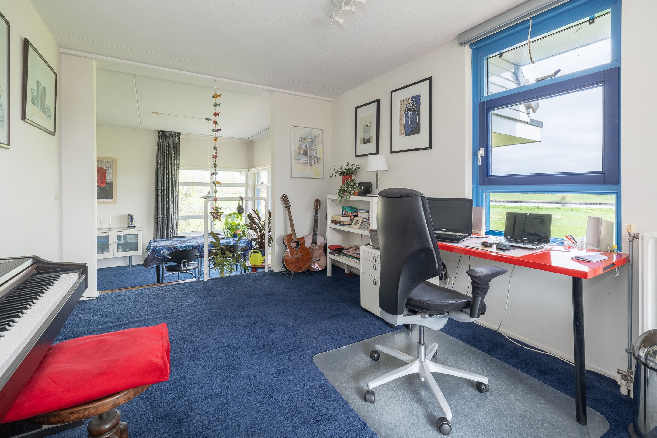 Foto 12 van Regenboog 15