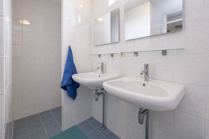 Foto 17 van Regenboog 15