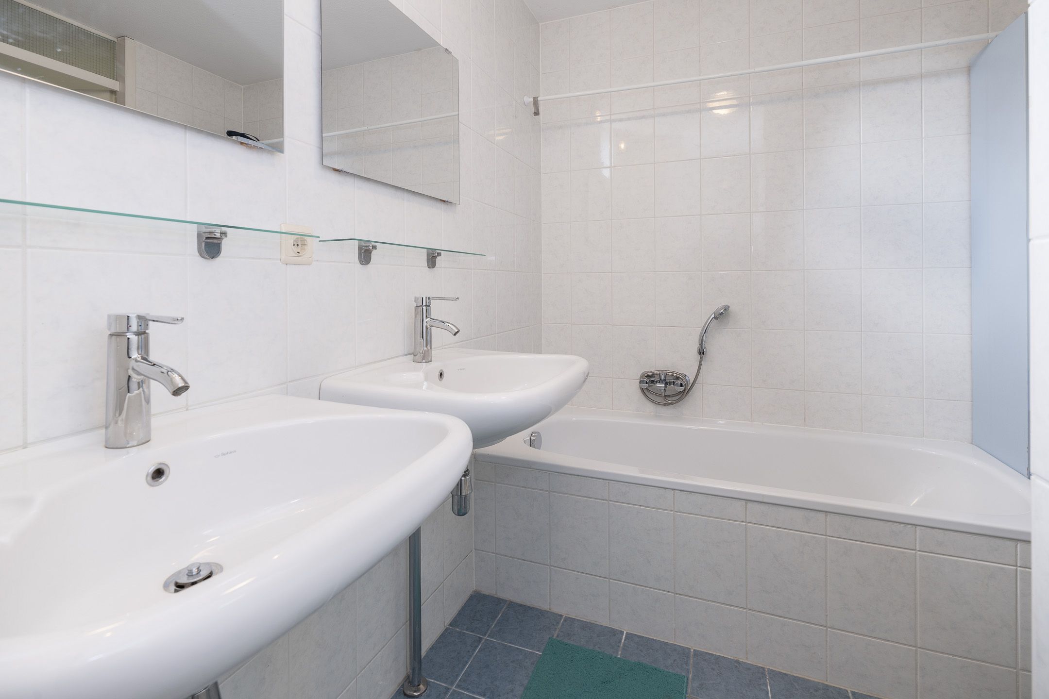 Foto 18 van Regenboog 15