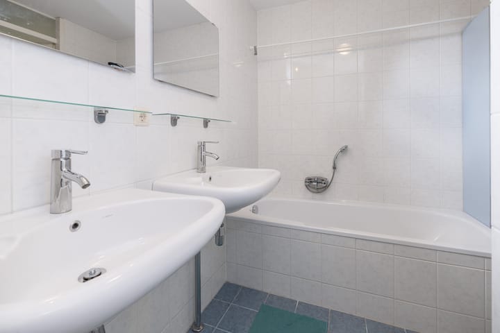 Foto 18 van Regenboog 15