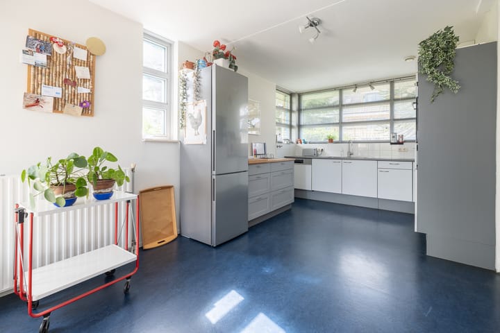 Foto 19 van Regenboog 15