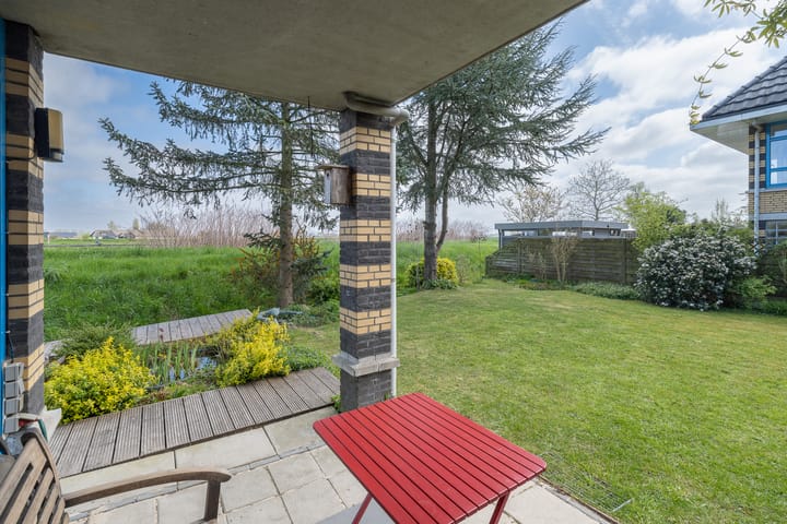 Foto 34 van Regenboog 15