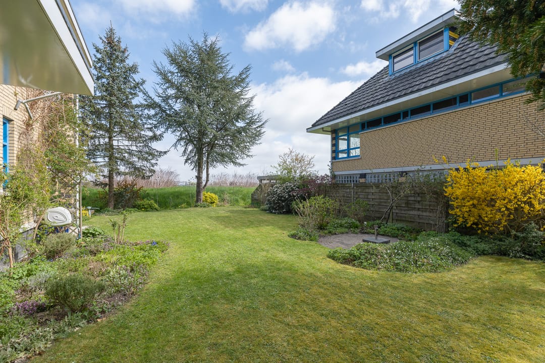 Foto 37 van Regenboog 15