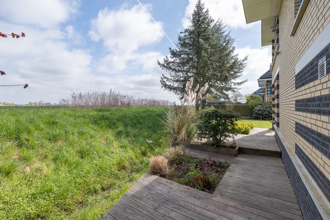 Foto 38 van Regenboog 15