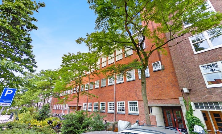 Photo 2 of Roerstraat 93-H