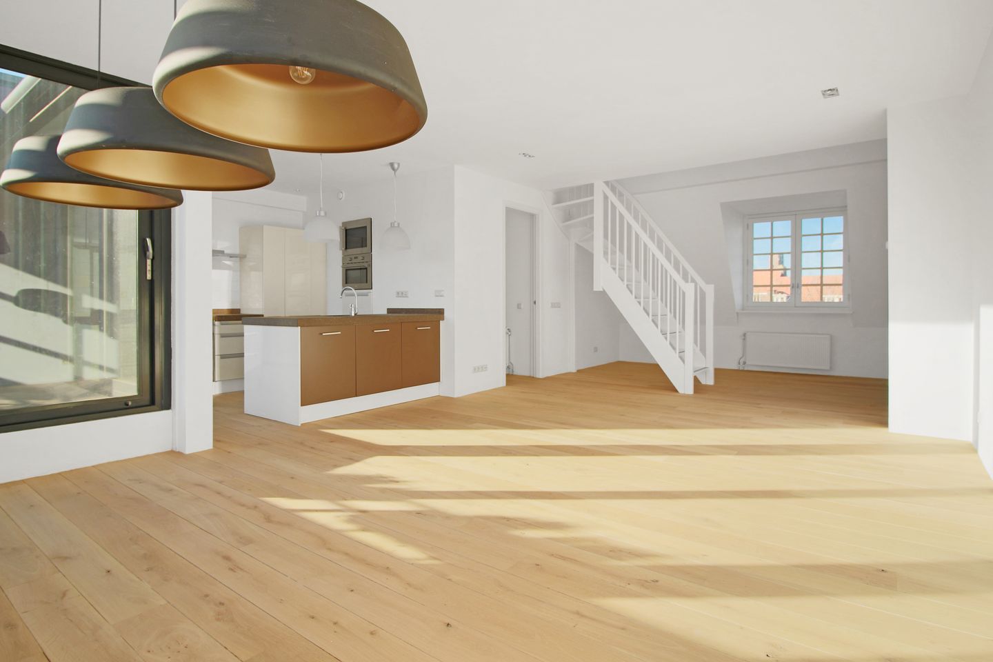 Photo 5 of Roerstraat 93-H