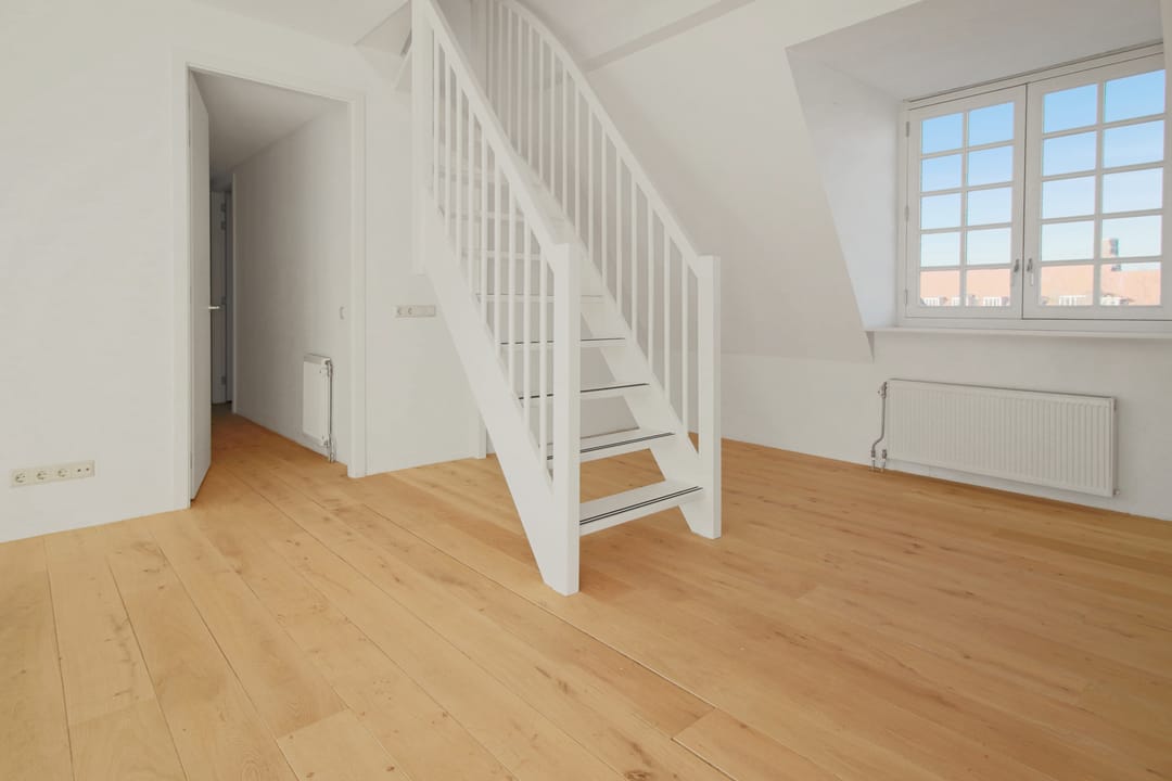 Photo 8 of Roerstraat 93-H