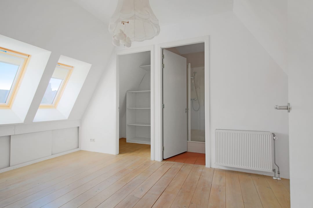 Photo 17 of Roerstraat 93-H