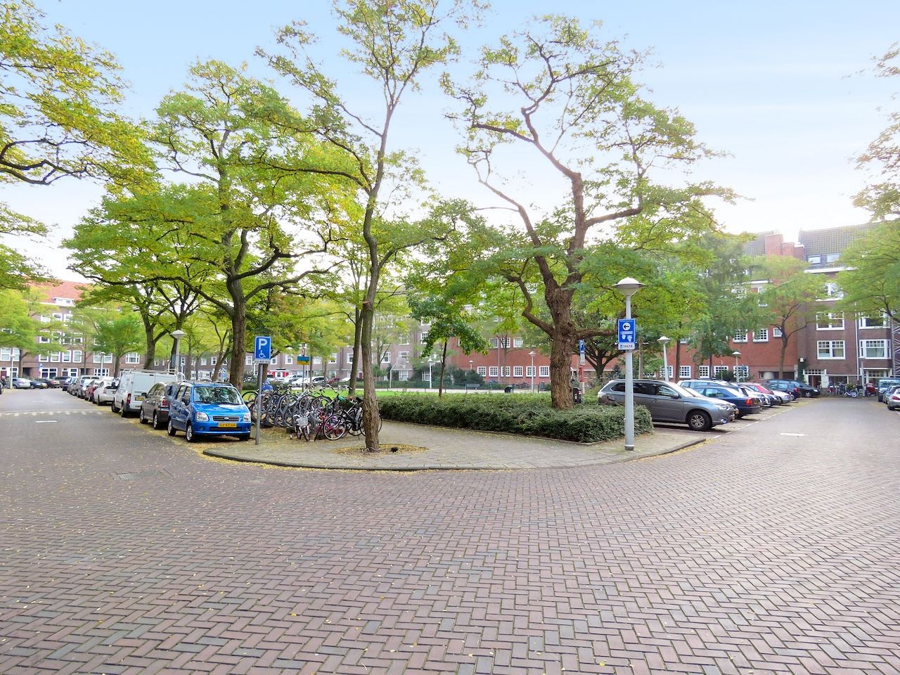 Photo 25 of Roerstraat 93-H