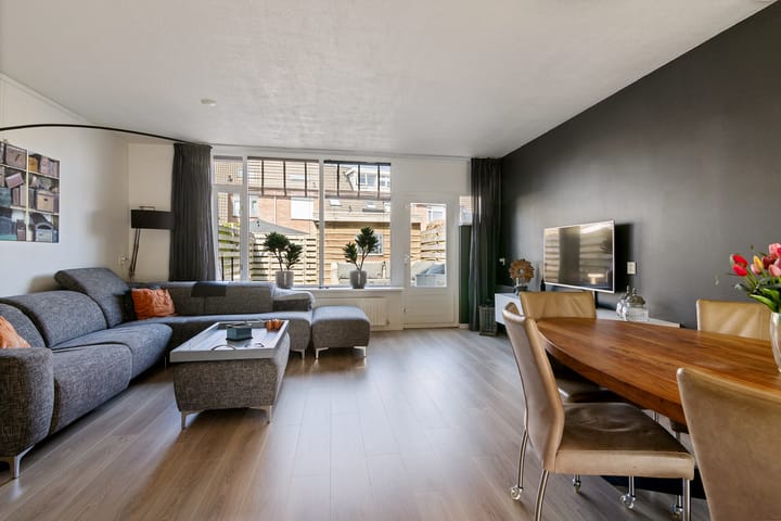 Foto 8 van Sparrenburg 48