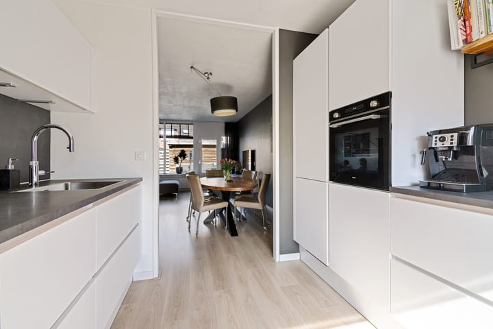 Foto 11 van Sparrenburg 48