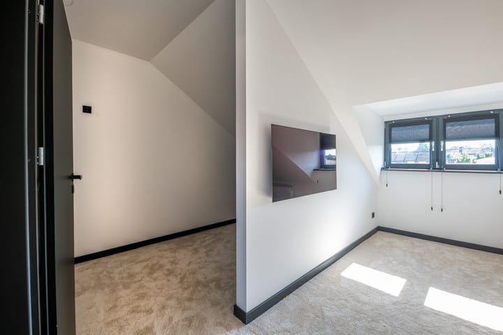 Foto 27 van Heigank 82