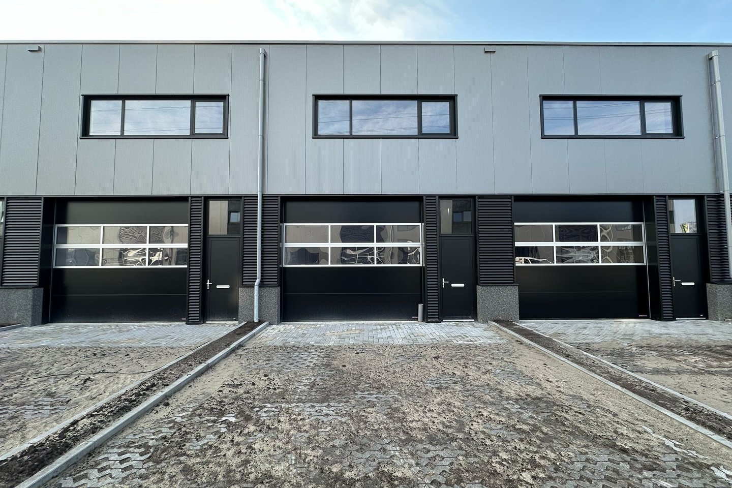 View photo 2 of Orionweg 6-d