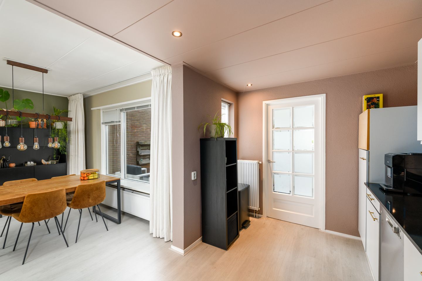 Foto 10 van Hooglandswyk 26