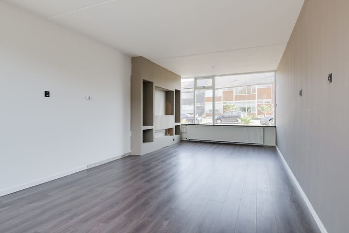 Photo 2 of Duval Slothouwerstraat 54