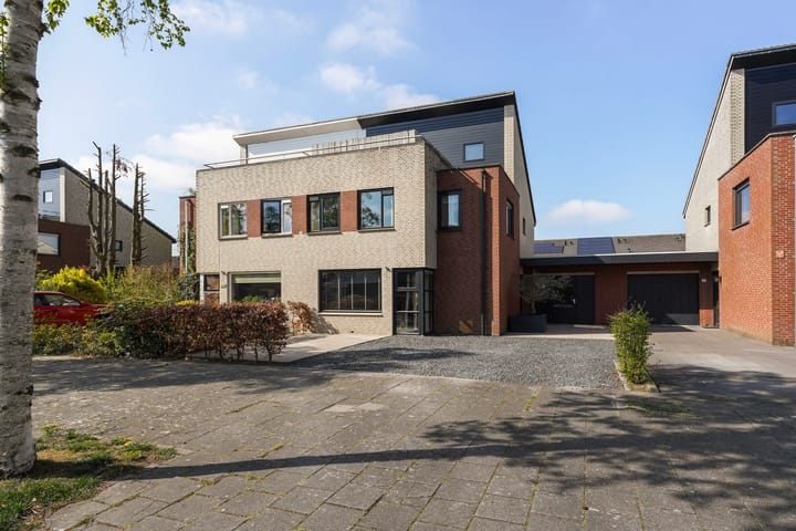 Foto 1 van Oudenboschstraat 13