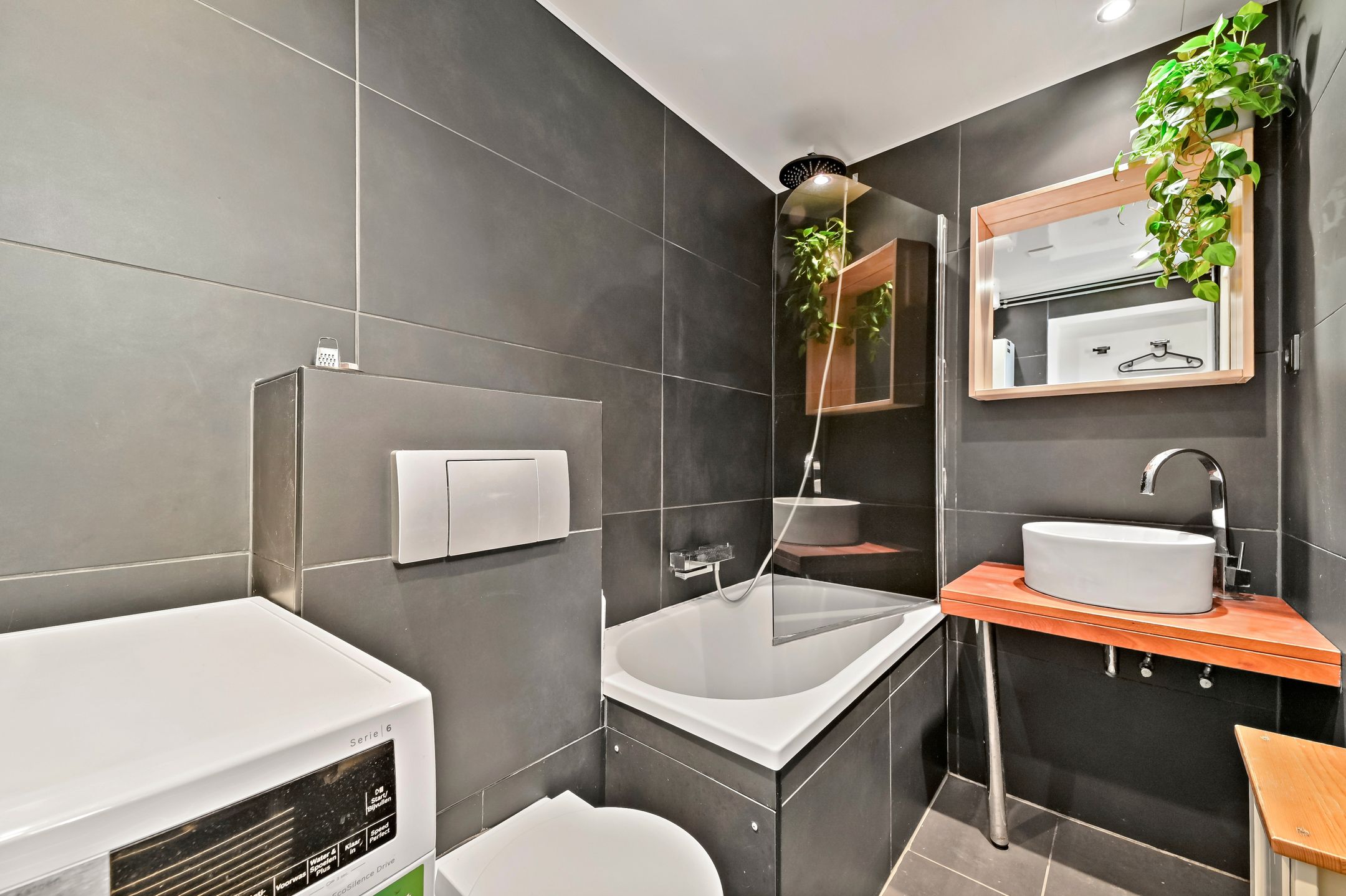 Photo 15 of Eliza Dorusstraat 12