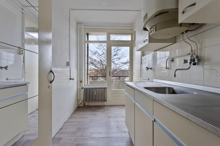 Photo 3 of Van Galenstraat 57-3