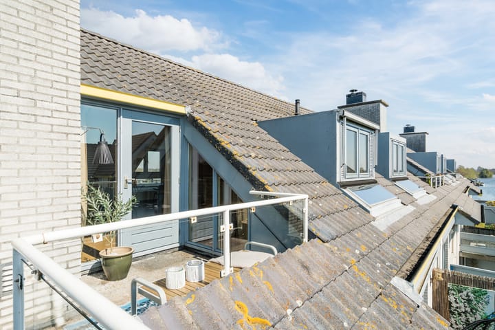 Photo 29 of Port Broclede 42