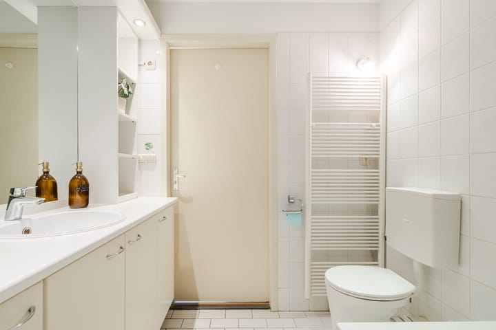 Photo 33 of Port Broclede 42