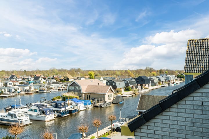 Photo 39 of Port Broclede 42