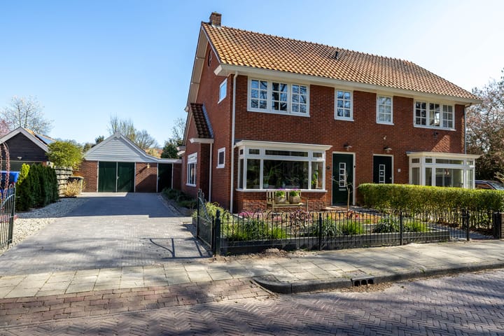 Foto 7 van Julianalaan 11