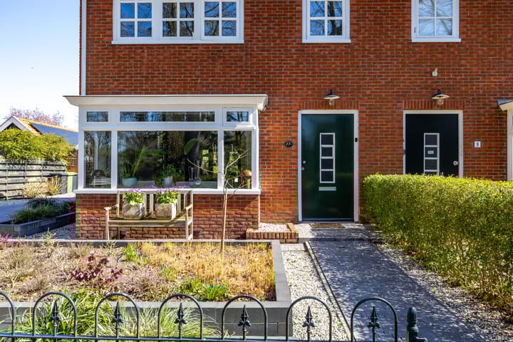 Foto 8 van Julianalaan 11