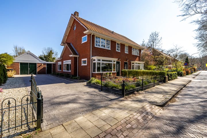 Foto 10 van Julianalaan 11