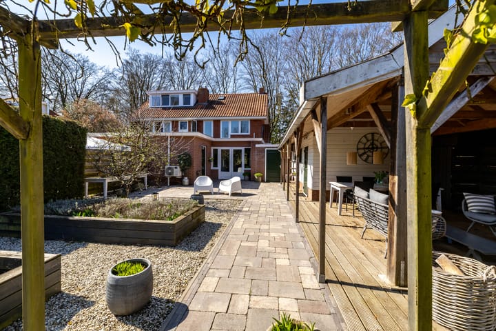 Foto 19 van Julianalaan 11