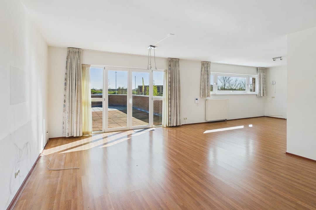 Foto 2 van Ledelplein 8-013