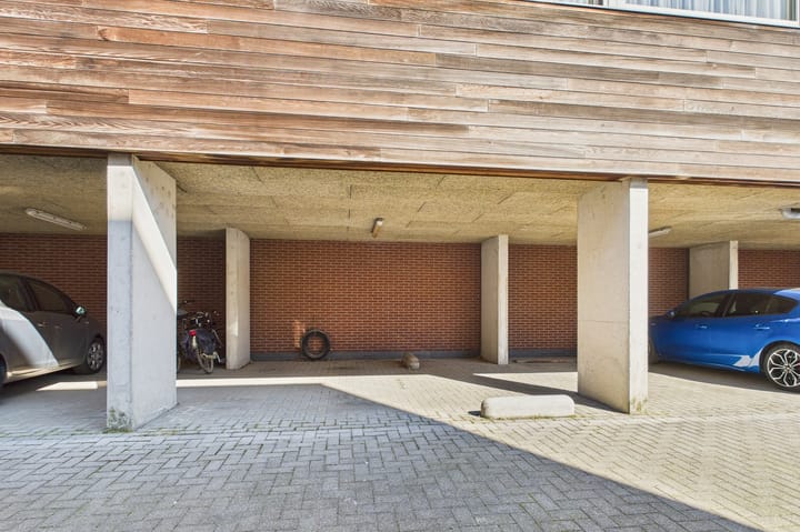 Foto 5 van Ledelplein 8-013