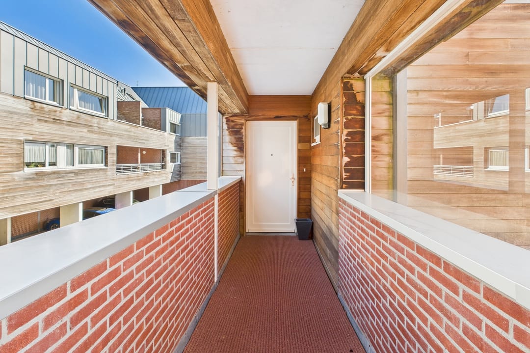 Foto 7 van Ledelplein 8-013