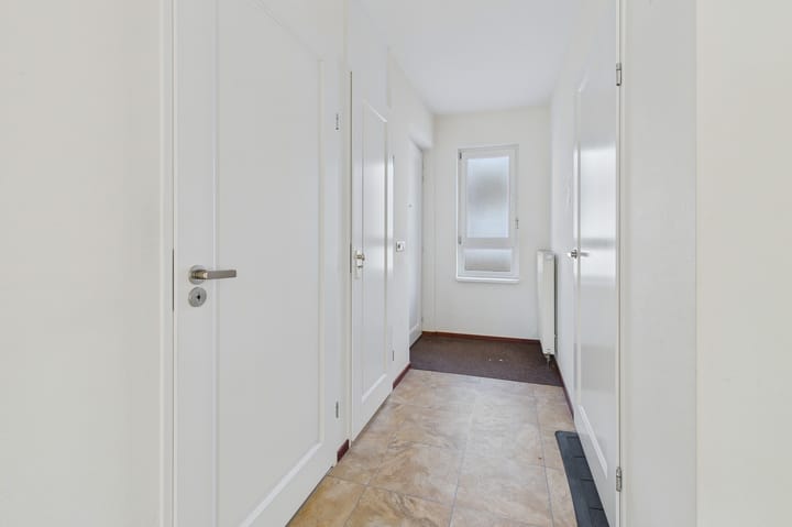 Foto 8 van Ledelplein 8-013