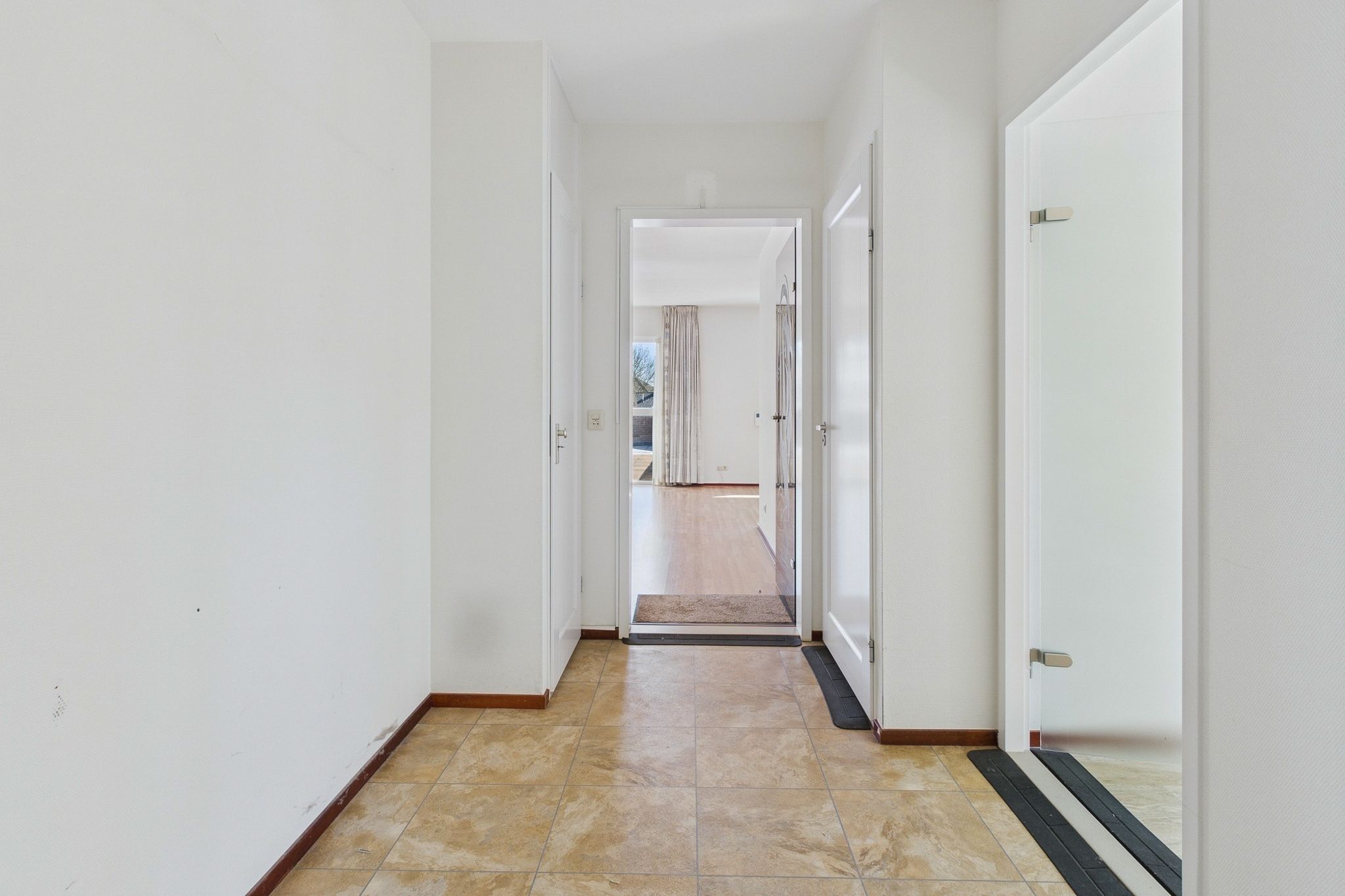 Foto 9 van Ledelplein 8-013