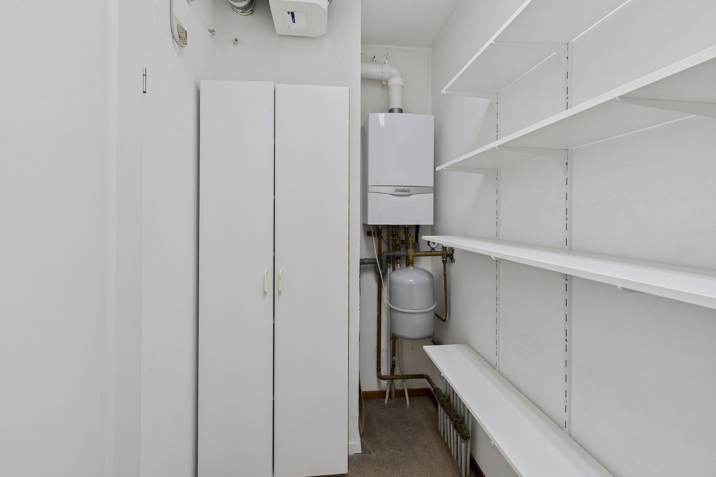 Foto 20 van Ledelplein 8-013