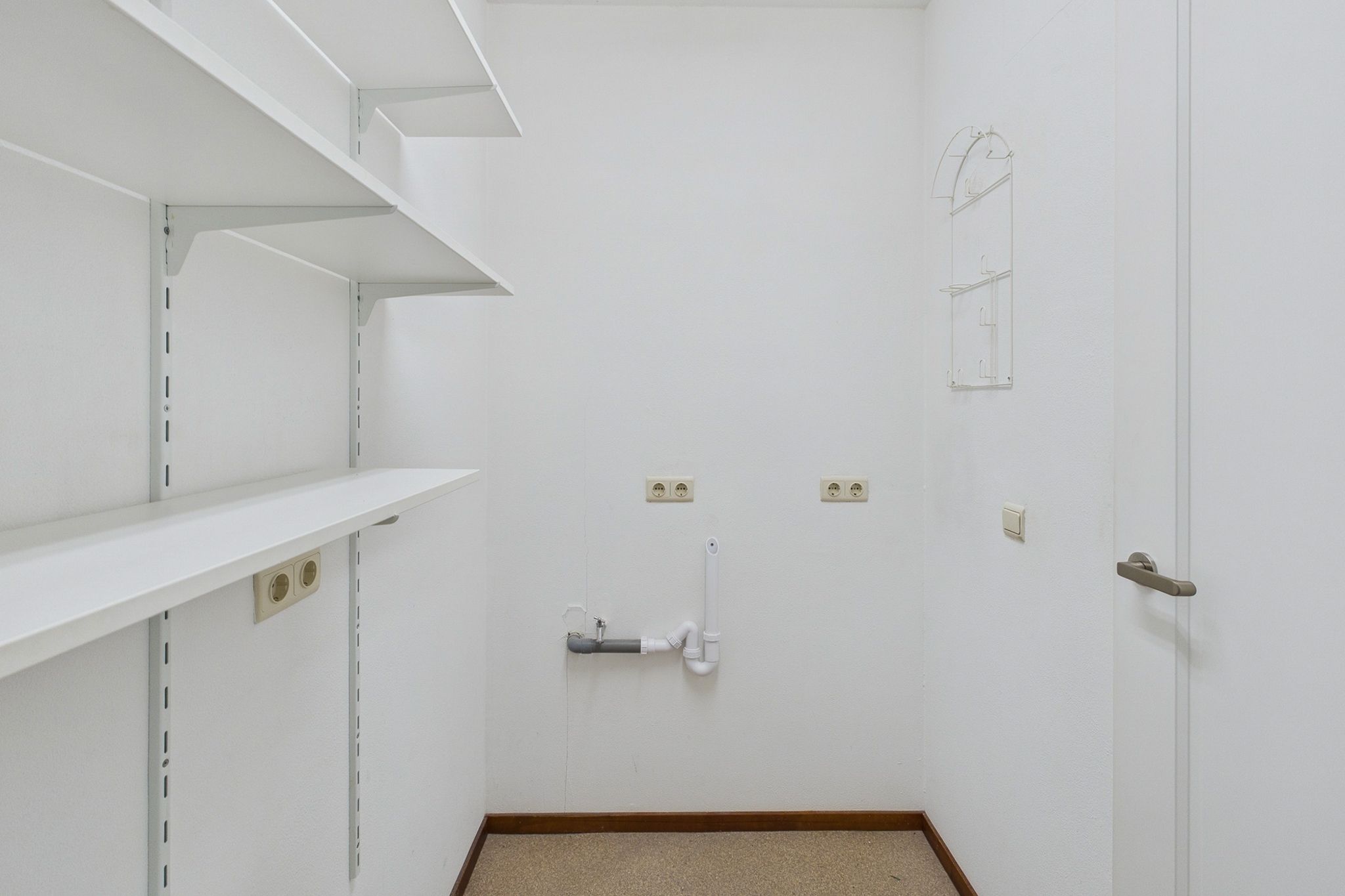 Foto 21 van Ledelplein 8-013