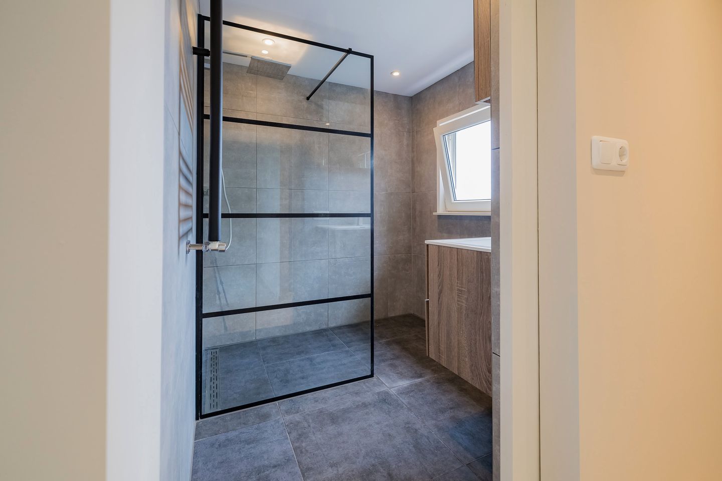 Photo 5 of Lindenstraat 1-A