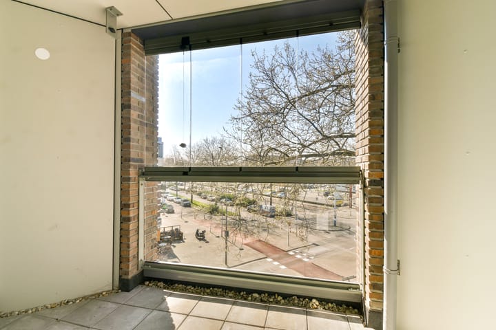 Foto 9 van Roentgenstraat 119