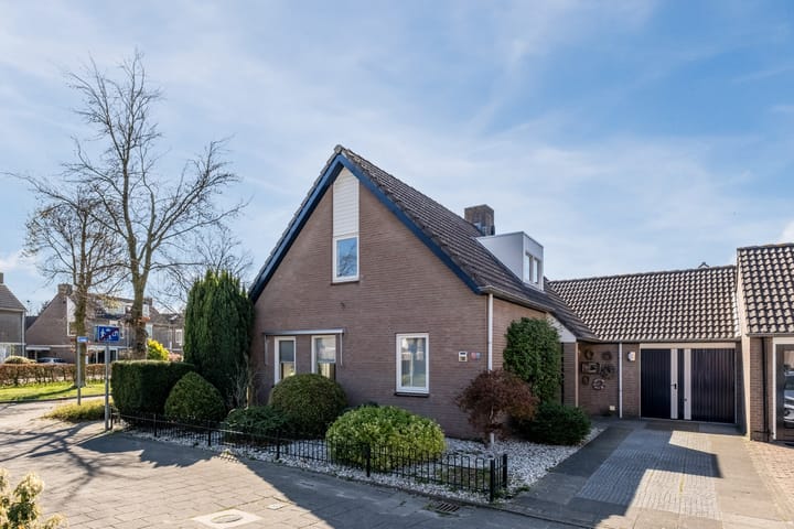 Foto 2 van Hooiland 28