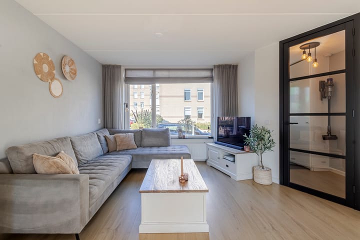 Foto 3 van Van Leijdenstraat 38